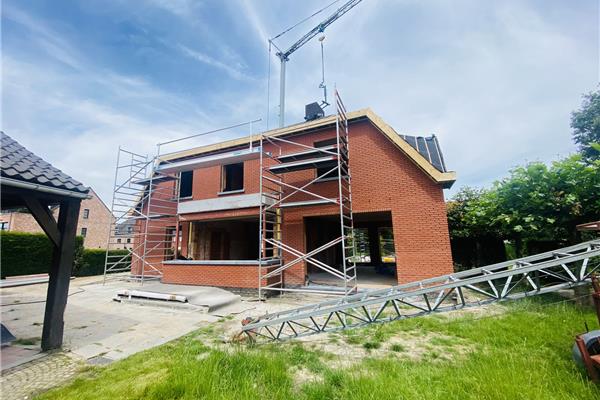 Verbouwing klassieke woning - Bouwbedrijf DEVOBOUW (Vaartstraat, Brecht)